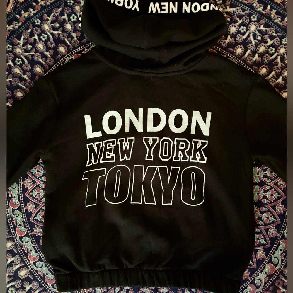 H&M Black Zip Up Hoodie